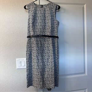 Elegant Black and White Sleeveless Dress